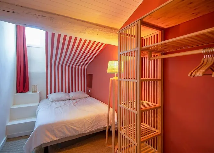 Cozy Love Nest Near The Old Port