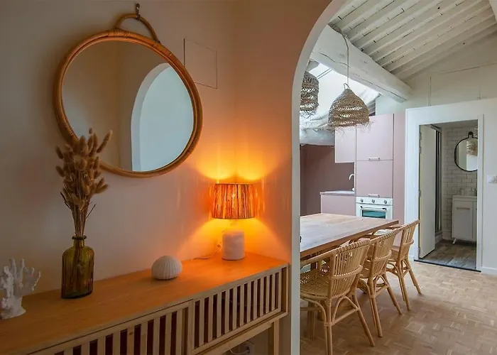 Cozy Love Nest Near The Old Port